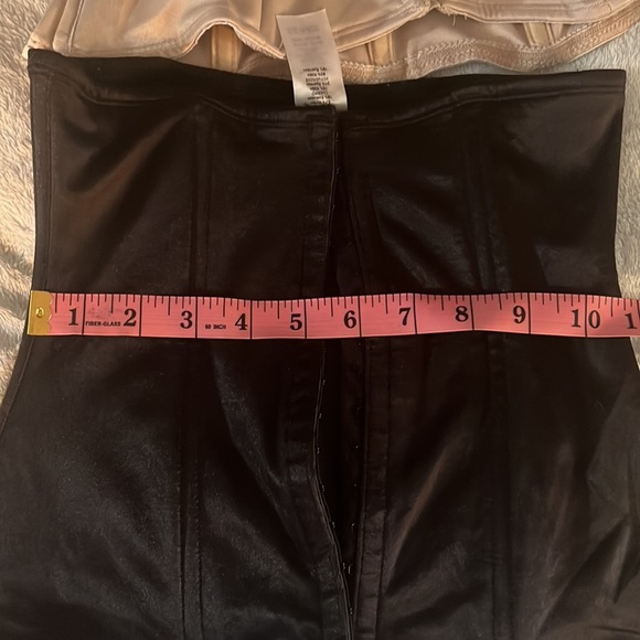 3 Control Waist Cinchers - Picture 7 of 7